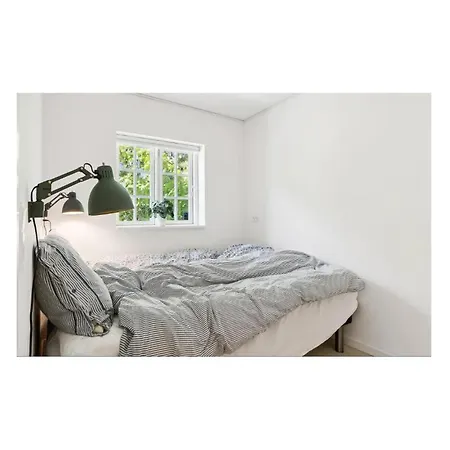 بيت للعطل 4 Bedroom Stunning In Fårevejle