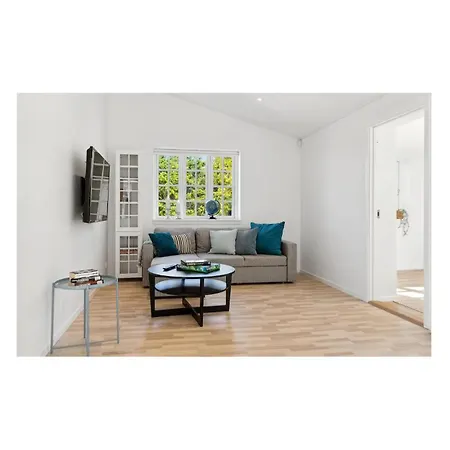 4 Bedroom Stunning In *