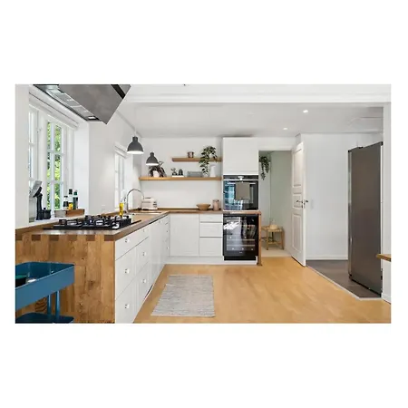 4 Bedroom Stunning In